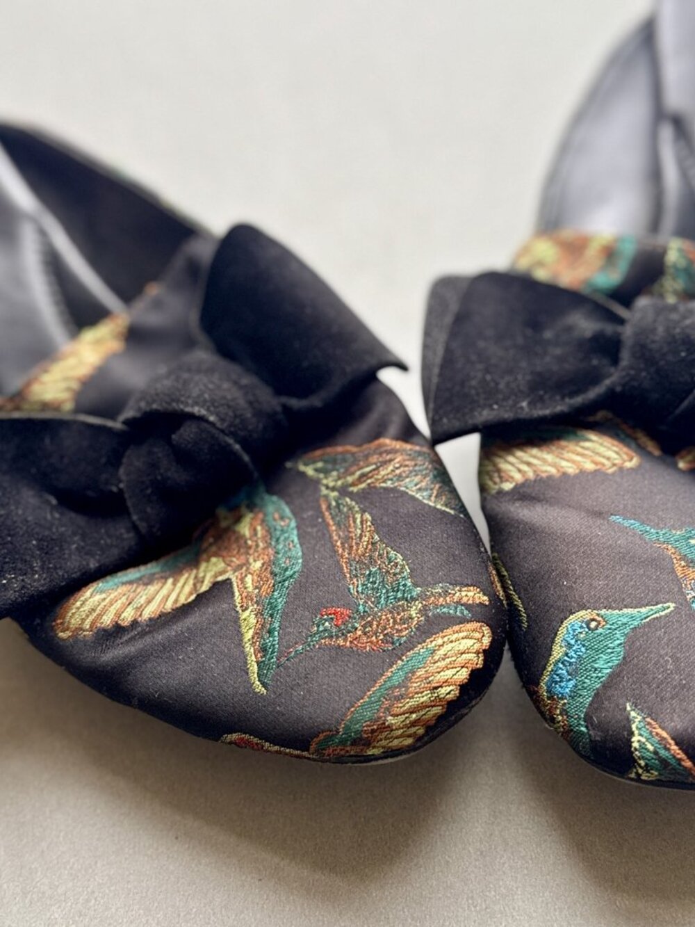 Aerosoles Heelrest Black Hummingbird Brocade Suede Bow Loafer Flat Size 6.5